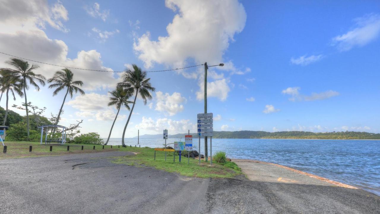 Hotel Flying Fish Point Tourist Park à Innisfail Extérieur photo